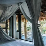 Coco Hotel