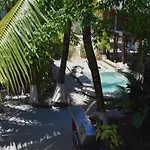 Lobo Bed and breakfast 2*