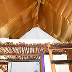Lobo Bed and breakfast 2*
