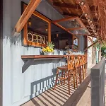 Meteora & Coffeehouse Hostal *