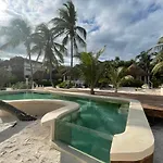 Hotel Roc Luxe Tulum