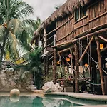 Lobo 2* Tulum