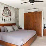 Baeak- Ph3A- Ixchel Penthouse Studio Private Rooftop Pool