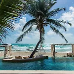 Roc Luxe Hotel