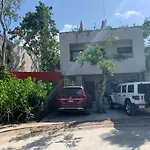 Villa Mayas