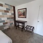 Lobo Bed and breakfast