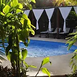 Hotel & Gardens