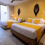 Villa Maracuyá: With 3 Jacuzzi, Private Pool, Chef&spa