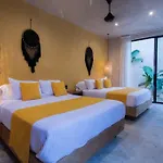 Maracuyá: With 3 Jacuzzi, Private Pool, Chef&spa * Tulum