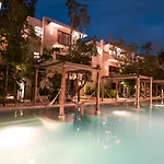 Hotel Holistika 4*