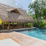 Elegant And Tropical Apartment In Private Gated Community In Aldea Zama