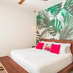 Ek'balam & Flamingo, Luxury Villas, Private Pool, Private Garden, Jacuzzi, 24h Security Villa Tulum