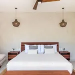 Ek'balam & Flamingo, Luxury Villas, Private Pool, Private Garden, Jacuzzi, 24h Security