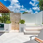 Villa Ek'balam & Flamingo, Luxury Villas, Private Pool, Private Garden, Jacuzzi, 24h Security Tulum