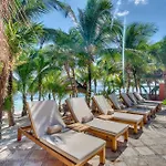 Mansion In Soliman Bay For 34 Guests! Holiday home Tulum