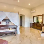 Mansion In Soliman Bay For 34 Guests! Holiday home