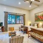Mansion In Soliman Bay For 34 Guests! Holiday home *
