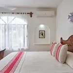 Maison Hotel