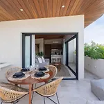 Modern 2br Penthouse Concierge Gated Community *