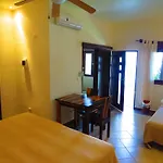 Xibalba Dive Center Hotel 3*