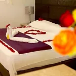Scarlette Hotel 3*