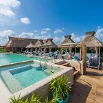 Naay Curamoria Collection Hotel 4*