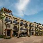 Naay Curamoria Collection Hotel 4*