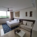 Apartamento Cozy 305 Netflix Fast Wifi Pool *