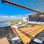 Iik By Groovy Stays- A Hip Condo-hotel With Wifi, Rooftop, Pool, Sleeps 6 Apartahotel Tulum