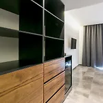 Apartahotel Iik By Groovy Stays- A Hip Condo-hotel With Wifi, Rooftop, Pool, Sleeps 6 4*