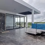 Cozy 305 Netflix Fast Wifi Pool *