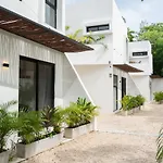 Tulum Cozy 3 Bedrooms Townhome-Centrally Located-Gated-Wifi