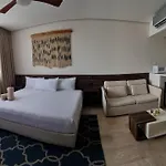 Apartamento Cozy 305 Netflix Fast Wifi Pool *