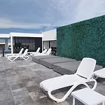 Apartamento Cozy 305 Netflix Fast Wifi Pool