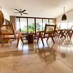 Apartamento Omara *
