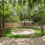 Apartahotel Iik 301 *