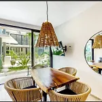 108 Amena Minutes To The Beach With Pool & Gym
