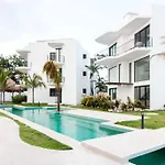 Neem 31 Comfortable, Luxury 10 Min To The