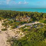 Beachfront Villa Playaaekun