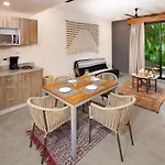 Hotel Naala 4*