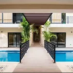 Chic Rooftop Ph, Private Pool, 1Mi From The Beach