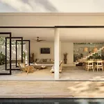 Villa Casa Areca, Awarded Architectural Located In A Secured Gated Community, With Concierge Services