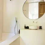 Villa Casa Areca, Awarded Architectural Located In A Secured Gated Community, With Concierge Services