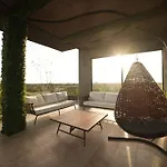 Noah Luxury Loft In Downtown Apartamento