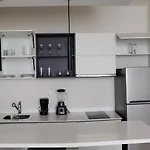 Apartamento Cozy 305 Netflix Fast Wifi Pool *