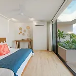 305 Luxury Penthouse With Private Pool Apartment
