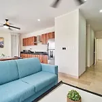 2 Bedroom With Rooftop Pool And Gym *