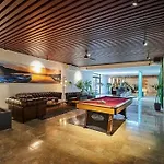 Apartamento 2 Bedroom With Rooftop Pool And Gym *