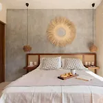Amazingly Cozy Apartment Fitness & Meditation Zone