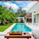 Ek'balam & Flamingo, Luxury Villas, Private Pool, Private Garden, Jacuzzi, 24h Security